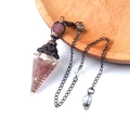 Pendolo in orgonite di quarzo fragola con spirale di rame e catena vintage - Quarzo Fragola (Rosso Antico)