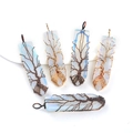 Opaal zwaard hanger set met levensboom draadwikkeling in antiek koper en goudfinish - Opaal