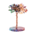 Bunter natürlicher Kristall-Chakra-Baum mit Kupferdraht und Harzsockel-Dekor - Regenbogenstein
