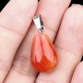 Colgante de gota en calcedonia rojo anaranjado translúcido con enganche de metal plata - Ágata Roja (Pieza Única)