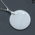 Colgante redondo de jade verde claro pulido con cadena de eslabones de plata elegante - Jade Blanco