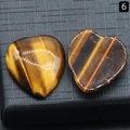 Pierres naturelles en forme de cœur en œil de tigre avec effet œil de chat doré - Œil de tigre