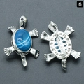 Spilla pendente tartaruga con agata a strisce blu incastonata in metallo argentato - Stile Tartaruga / Agata Blu Tartaruga