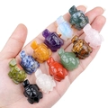Figuras mini de tortugas de cristal natural en la mano, variedad de piedras preciosas - Color Aleatorio