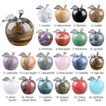 Pomme en cristal de pierre naturelle de 30mm avec détail de feuille en 20 variétés de pierres - Couleur Aléatoire Pomme