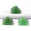 Three-piece set of polished green aventurine natural stone pyramid ornaments - 14mm / Green Aventurine