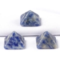 Blue and white sodalite gemstone pyramid with natural marble texture and faceted cut - 14mm / Sodalite