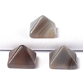 Three-piece set of natural striped agate gemstone pyramids with polished finish - 14mm / Grey Agate