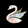 Ciondolo a forma di cigno realizzato con conchiglia naturale di abalone e madreperla - Spilla a Cigno