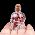 Mini bouteille tête de mort en verre remplie de jaspe rouge et bouchon en liège naturel - Jaspe Rouge