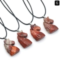 Pendentif licorne sculpté en jaspe rouge avec cordon en corde noire tressée - Pierre Arc-en-ciel