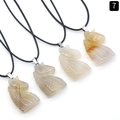 Pendentifs licorne tête de cheval en cristal naturel sculpté en quatre coloris variés - Agate Grise