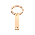 Llavero de acero inoxidable oro rosa con colgante rectangular y diseño de corazón hueco - Oro rosa