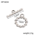 Makroaufnahme von Herz-Knebelverschlüssen aus Edelstahl für Schmuck mit Maßangaben - Silber Verdrehte Spule Stil (HP1683A)