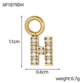Détail du pendentif lettre H plaqué or 14K avec incrustation de zircon et dimensions - Style Lettre H (XP1879DH)