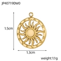 Macro shot of 1.5cm gold-colored sunburst pendant with hollow design and dimensions - Gold Sun Style (JP40719DW0)