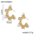 Detail of vintage C-shape gold earrings with pearl inlays and dimensions of 2.5cm height - Gold Wave Texture Inlaid Rhinestone (AE41459D0G1)