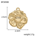 Detailed view of petal-shaped gold pendant with matte finish and 2.5cm dimensions - Petal Base (BP3898B)