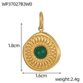 Macro shot of vintage gold sunflower pendant with green stone, 1.8cm x 1.6cm size - Gold Green Stone Scalloped Round Pendant (WP37027B3W0)