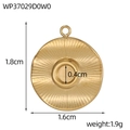 Detailansicht des goldenen runden Anhängers mit Sonnenstrahl-Textur und Maßen - Gold Radialer Sonnenstrahl Runder Anhänger (WP37029D0W0)