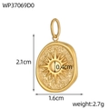 Makrodetail eines ovalen Goldanhängers mit geprägtem Sonnenstrahl und Abmessungen - Gold Vintage Relief Sonnenstrahl Oval Anhänger (WP37069D0)