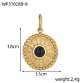 Makro-Detail von rundem Goldanhänger mit blauem Stein-Inlay und strukturiertem Rand - Gold Lapis-Farben Stein Perlenrand Anhänger (WP37028B-8)
