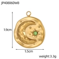 Détail du pendentif lune et étoile en or mat avec zircon vert, taille 1,9cm x 1,5cm - Pendentif Pièce Ronde Lune Étoile Strass Vert (JP40806DW8)