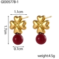 Dimensiones detalladas de pendientes de trébol con cuenta roja y pétalos de corazón - Trébol Dorado Gota Roja (GE00577B-1)