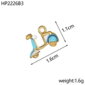 Detail van gouden step-hanger met blauw emaille, afmeting 1,6 cm bij 1,1 cm - Blauw Witte Retro Scooter (HP2226B3)