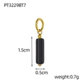 Détail macro d'un pendentif cylindre noir mat avec anneau doré montrant la taille de 1,5cm - Pt3229bt7-18k+ Obsidienne 1