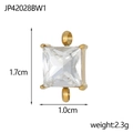 Detail eines quadratischen weißen Zirkonia-Anhängers mit Goldbeschichtung und Ösen - Quadratischer Klarer Weißer Zirkon Verbinder Stil (JP42028BW1)