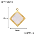 Vue détaillée d'un pendentif losange doré avec nacre blanche et dimensions indiquées - Pendentif Losange Coquillage Or Blanc (YP19132D2E0)
