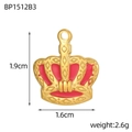 Goldener Kronenanhänger mit roter Emaileinlage und Maßen von 1,9 cm Höhe und 1,6 cm Breite - Rote Krone (BP1512B3)