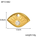 Détail macro du pendentif œil doré avec zircone, dimensions 0,9 cm par 1,5 cm - Style Œil Strass Clair (BP1518B2)