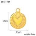 Dettaglio di un ciondolo rotondo dorato da 1,5 cm con cuore giallo e texture - Stile Cuore Raggio di Sole Giallo (BP3319B4)