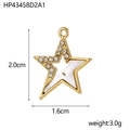 Detail van een goudkleurige sterhanger met kristallen en witte inleg, 2,0x1,6 cm - Pentagram Parelmoer Met Witte Strass Hanger (HP43458D2A1)