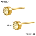 Dettaglio dell'orecchino a lobo da 4mm placcato oro con zircone color champagne - Oro Giallo