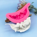 3D Silikonform schlafender Baby Engel auf Feder für DIY Kerzen und Bastelarbeiten - Rosa