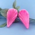 Roze siliconen vorm in bloemblad vorm met realistische botanische adertextuur - Roze Bloemblad Stijl