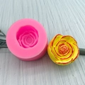 Silikonform in Rosenblütenform für handgefertigte DIY-Kerzen und Schokoladen-Fondant - Rosenblütenform (QH6148)