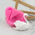 Rosa Silikonform in Schwanenform für Tortendeko und DIY mit detailliertem Schwanenmodell - Rosa