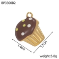 Détail du pendentif cupcake en or et émail brun avec dimensions 1,4x1,3cm et un poids de 5,8g - Cupcake Marron (BP3300B2)