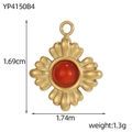 Makroansicht des goldenen Sonnenblumenanhängers mit rotem Stein, Höhe 1.69cm und Gewicht 1.3g - Roter Stein Zentrum Sonnenblumenstil (YP4150B4)