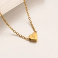 Collar con colgante de corazón de acero inoxidable dorado y letra F grabada en cadena - Letra F-45cm