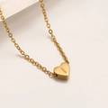Collar con colgante de corazón dorado pulido con la letra I grabada en una fina cadena de cruz - Letra I-45cm