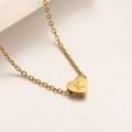 Collar con colgante de corazón dorado grabado con la letra K y cadena de oro fino - Letra K-45cm