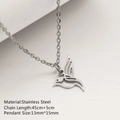 Collier avec pendentif colibri en acier inoxydable argenté et chaîne réglable - Style Colibri (DYN-393) / 45cm / Argent