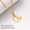 Goldene Edelstahl-Herzkette mit einem hohlen Hunde-Silhouette-Anhänger im Detail - DYN-869 Gold - 45 cm