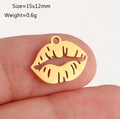 Macro shot of gold lips pendant charm for DIY jewelry making with dimensions 15x12mm - Lip Shape (Gold DY1294-2)