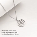 Collana in acciaio inossidabile argento con ciondolo a rosa traforata e piccolo cuore - 45cm / Stile Cuore Rosa Traforato (DYN-556) / Argento